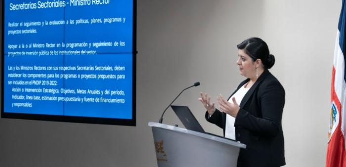 Según explicó la Ministra de Planificación Nacional y Política Económica, María del Pilar Garrido Gonzalo, en esta ocasión se integrará en una sola propuesta el Plan Nacional de Desarrollo con el Plan de Inversión Pública