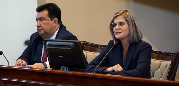 Abel Juménez, asesor de Despacho y Laura Fernández, ministra del Mideplan