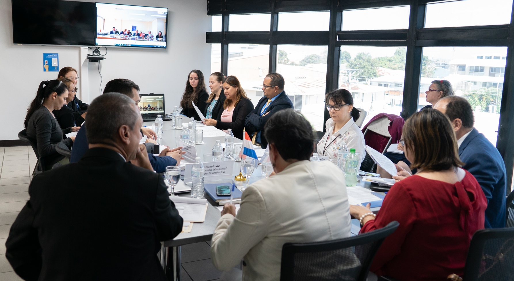 La delegación costarricense se reunió de manera virtual con los homólogos de Paraguay