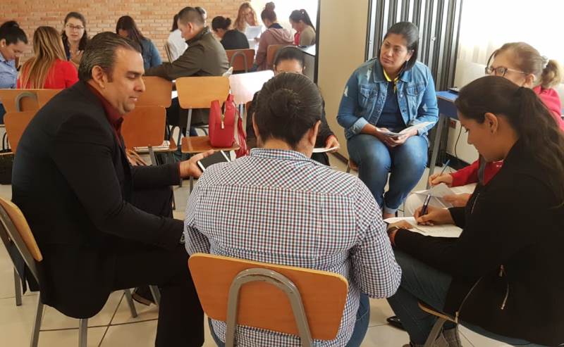 Los participantes trabajaron en grupos y plantearon acciones de mejora para los planes de trabajo de sus respectivos CCCI.