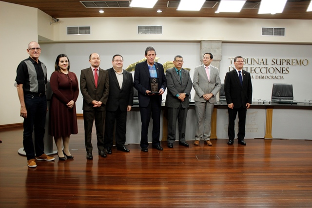 Dirección de Aguas del Ministerio de Ambiente Energía y Mares, proyecto: Visor de Mapas